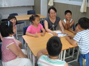 멀티미디어 창작 수업에 참여한 어린이들이 즐거워하고 있다. ⓒ2007 welfarenews