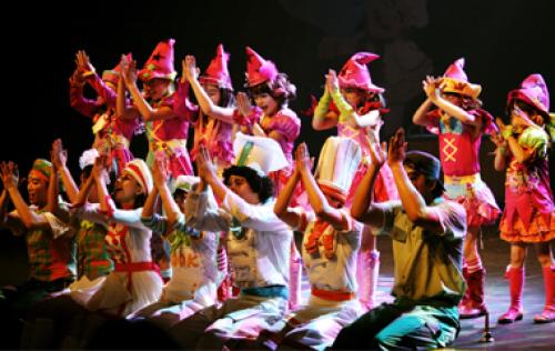 '7공주와 함께하는 어린이 난타'의 한 장면. 출처/ PMC 홈페이지 ⓒ2007 welfarenews
