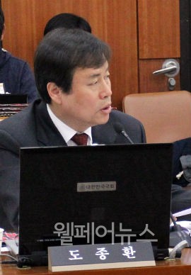 ▲ 민주통합당 도종환 의원 ⓒ안서연 기자