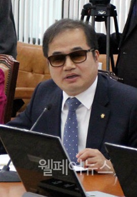 ▲ 민주당 최동익 의원. ⓒ장애인 신문