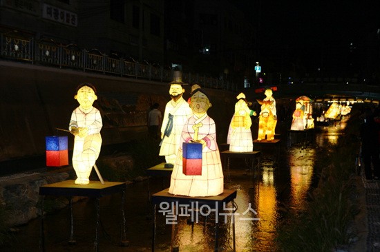 ▲ 지난해 실시된 서울 도봉구 등축제 모습.