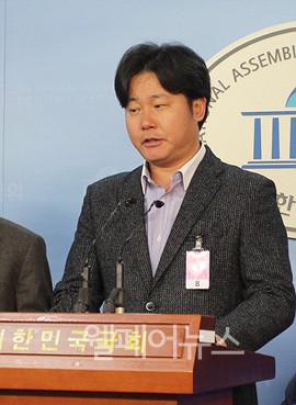 ▲ 한국장애인연맹 원종필 사무총장이 기자회견에서 발언하고 있다.