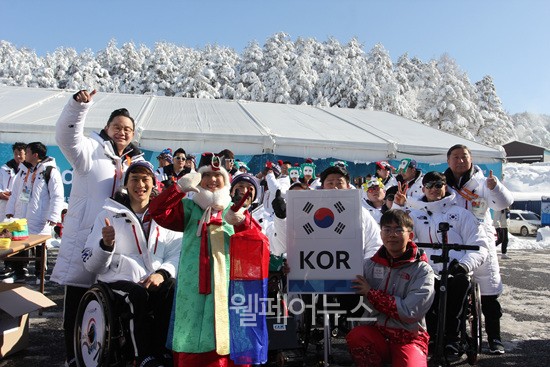 ▲ 입촌식을 위해 대기 중인 평창동계패럴림픽 국가대표 선수단의 모습. ⓒ정두리 기자