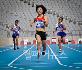2014 인천장애인아시아경기대회에서 육상 2관왕을 달성한 전민재 선수. ⓒ대한장애인체육회