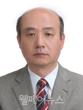 서울시복지재단 신임 이사장으로 임명된 김종해 교수. ⓒ서울시