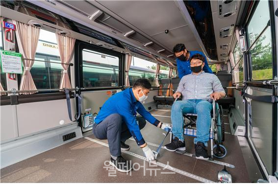 서울시에서 신규로 도입하는 장애인버스. ⓒ서울시설공단