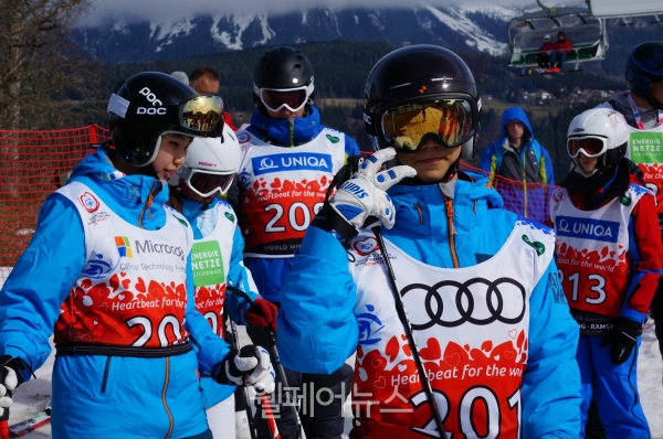 2017 오스트리아 동계 스페셜올림픽에 참가한 대한민국 알파인스키 선수단 모습. ⓒ스페셜올림픽코리아