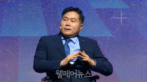 미래혁신전략 발표에 나선 한국장애인고용공단 조향현 이사장.<br>