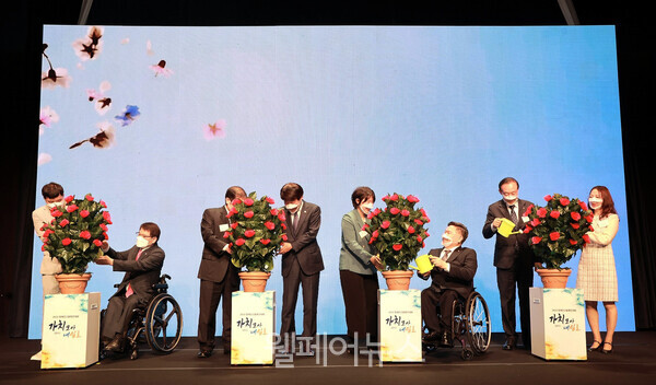 14일 서울 제이더블유(JW) 메리어트 호텔에서 ‘2022 장애인고용촉진대회’가 개최됐다. ⓒ한국장애인고용공단