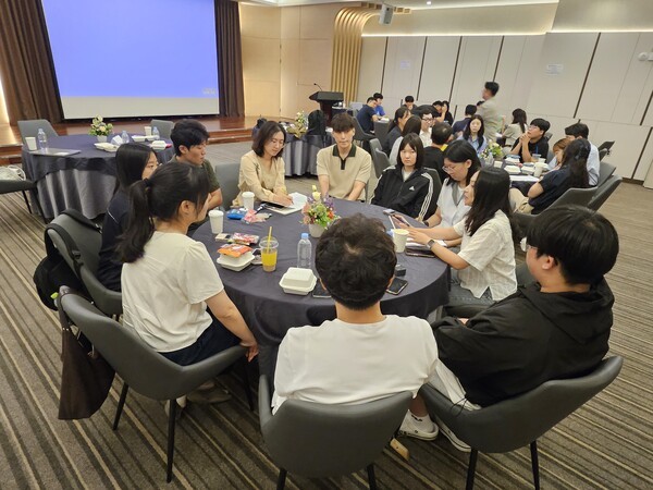 17일 나주에서‘2025. 디지털 미디어 리터러시 동아리 연수’가 진행되고 있다./사진제공=전남도교육청